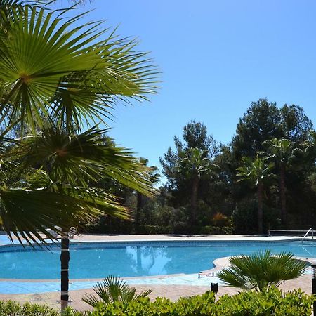 Lovely Familiar Apartment With Pool In Cap Σαλού Εξωτερικό φωτογραφία