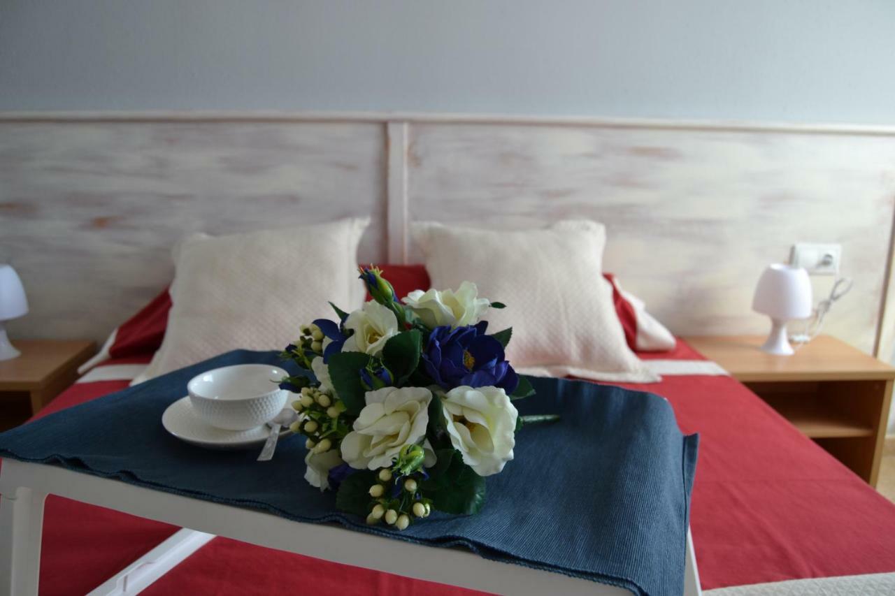 Lovely Familiar Apartment With Pool In Cap Σαλού Εξωτερικό φωτογραφία