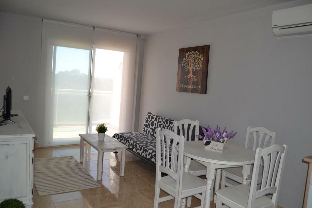 Lovely Familiar Apartment With Pool In Cap Σαλού Εξωτερικό φωτογραφία